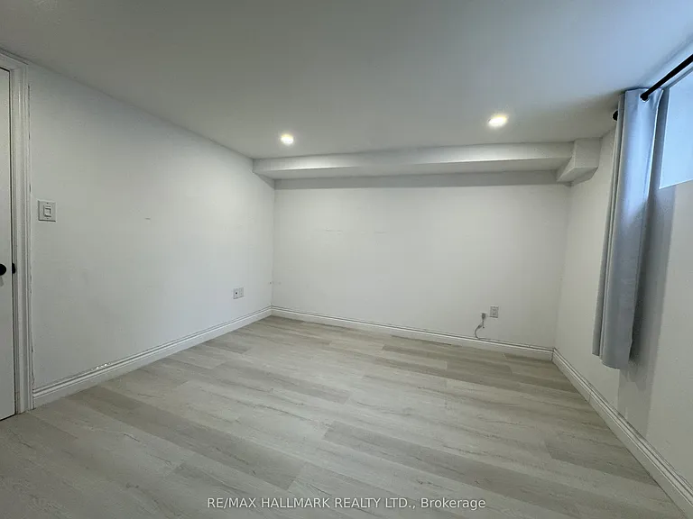 6 Bailey Cres #BASEMENT — Photo 11
