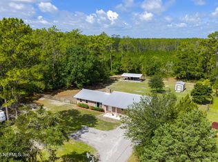 935 Little Pond Rd, Green Cove Springs, FL 32043