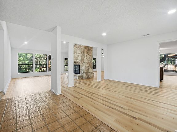 3rd image of 2163 ENCINO LOOP