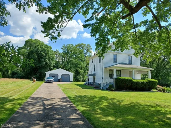 2633 Stocker Ave, Youngstown, OH 44505