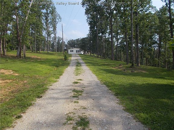 5th image of 115 Home Again Rd