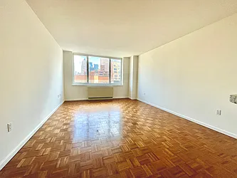 Rented by Addison Property Group