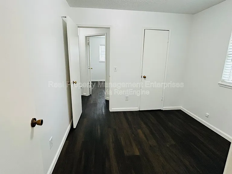 633 Lotus Ave — Photo 17