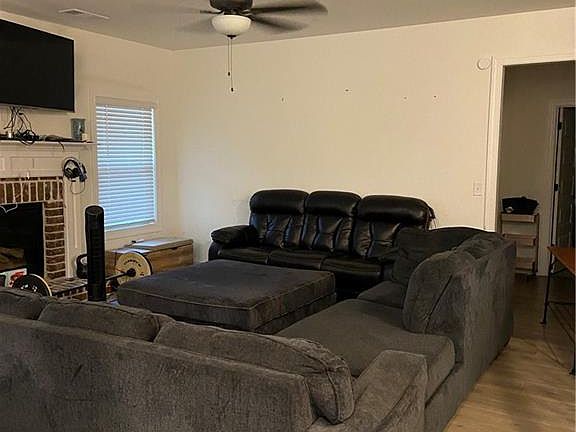 3rd image of 1313 Calgary Lake Dr
