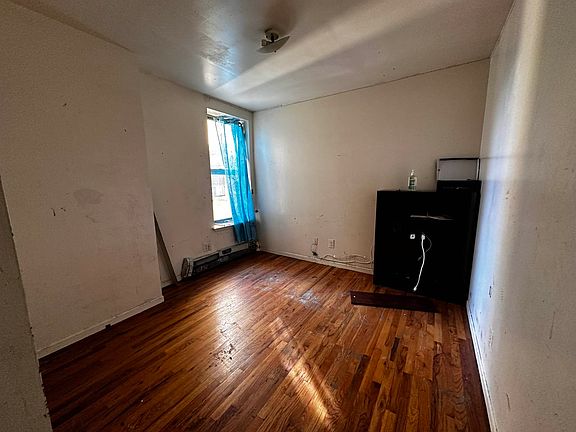 5th image of 220 W 140th St #5