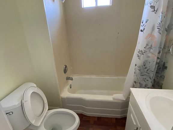 5th image of 1224 6th St APT 4