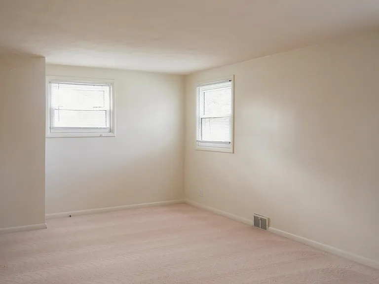 1127 Edgewood Ave — Photo 9