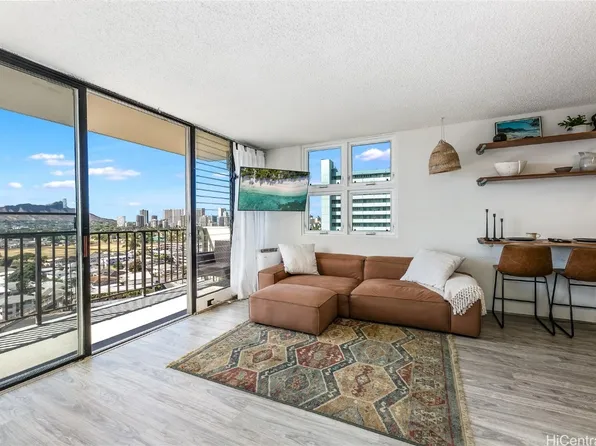 2754 Kuilei St APT 1504, Honolulu, HI 96826