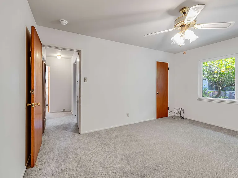 250 Begier Ave #250 — Photo 18