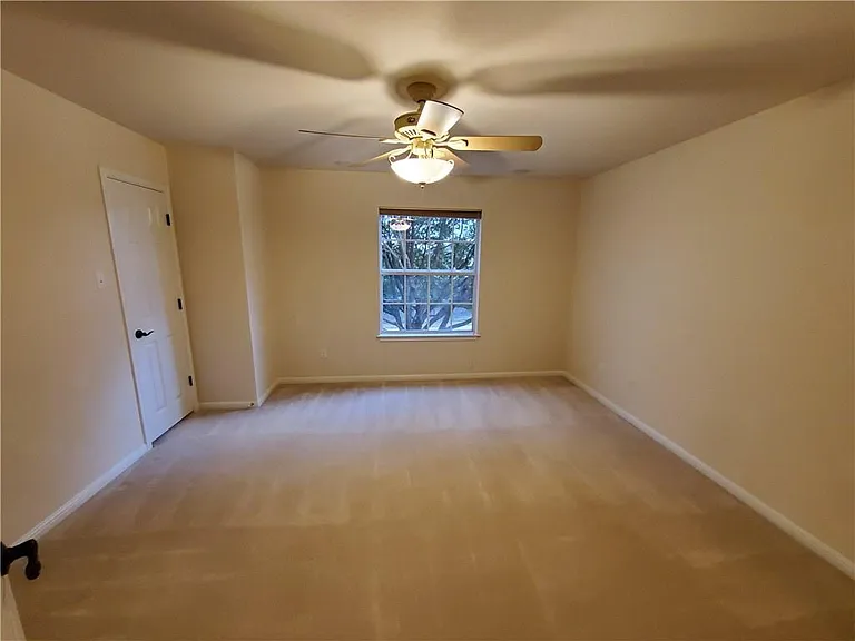 4310 Reynosa Dr — Photo 13