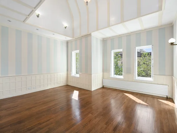 313 West 102nd Street image 31 of 36