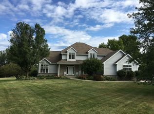26132 S Royal Crest Ct, Crete, IL 60417
