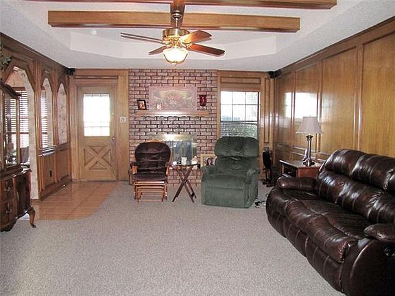 3rd image of 5802 Crestwood Cir E