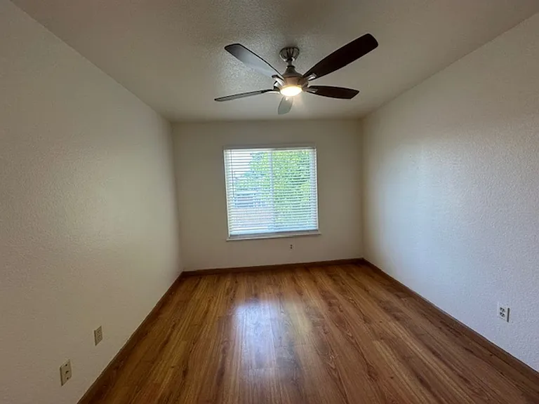 33 Orange St — Photo 12