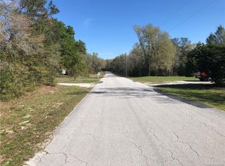 10446 N Rousseau Dr, Dunnellon, FL 34433