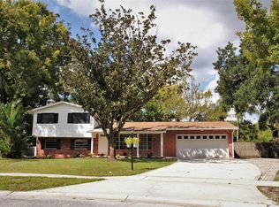 6809 Ambassador Ct, Tampa, FL 33615