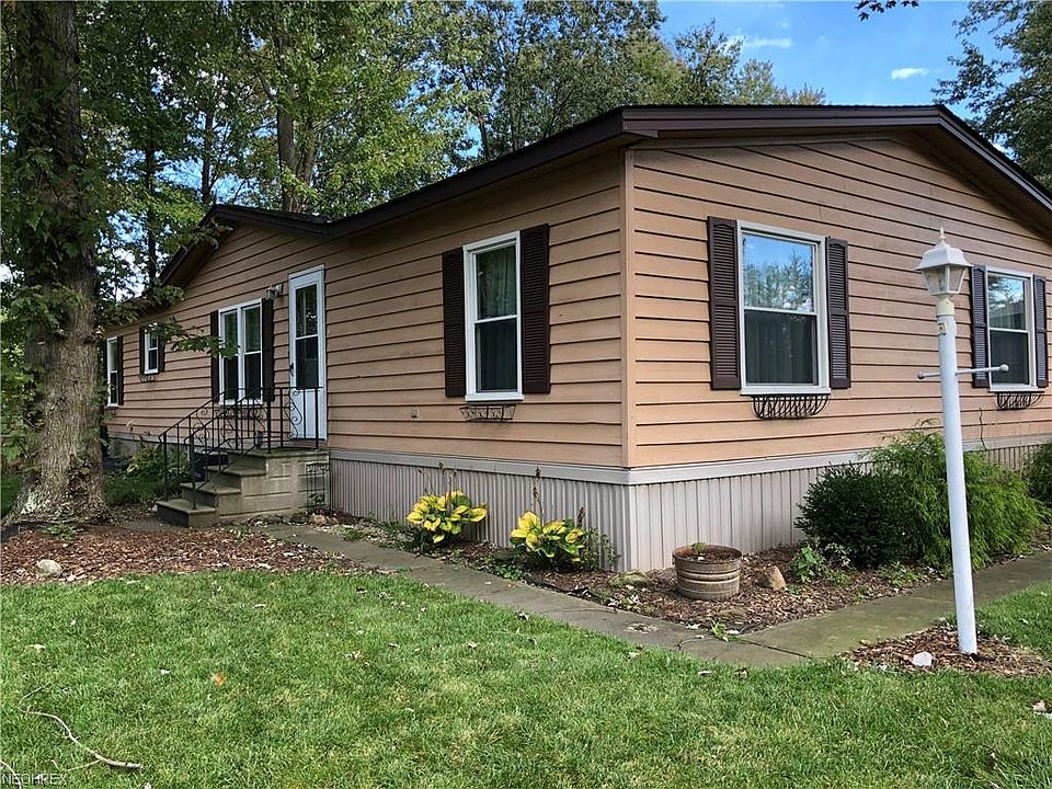 1st image of 254 Twin Lakes Dr