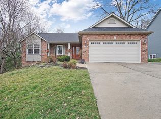 1506 Stonebrooke Dr, Edwardsville, IL