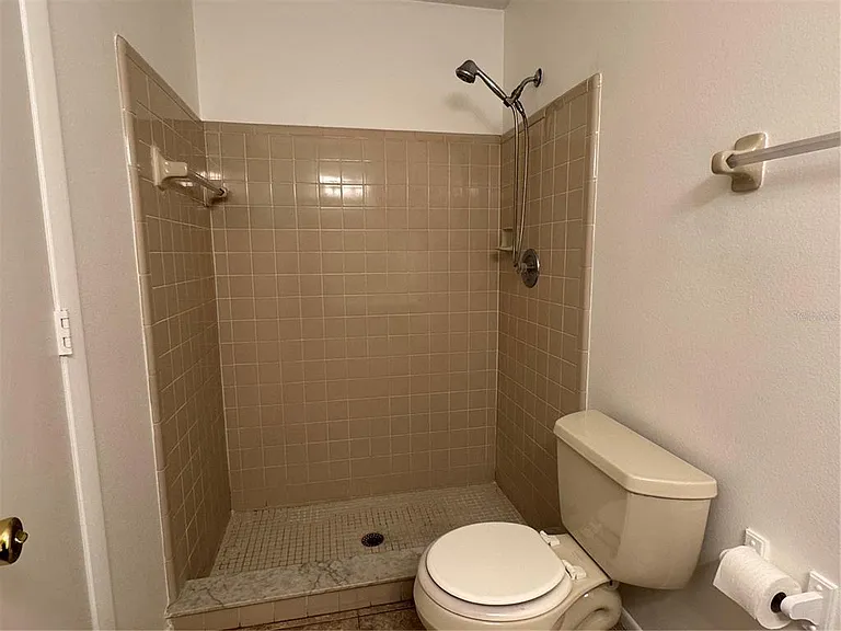 2352 Pebble Brook Rd — Photo 12