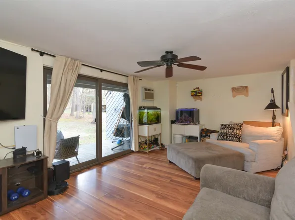 5 Harwich Court, Merrimack, NH 03054