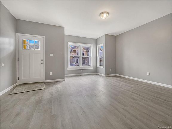 3rd image of 13 Washington Ave