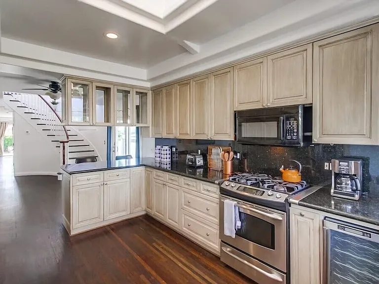 5646 Chelsea Ave — Photo 16