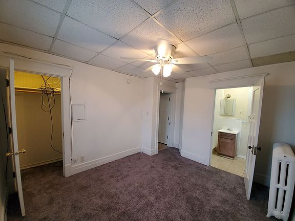 4th image of 2221 Olive St #4
