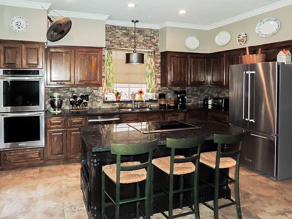 5th image of 3130 Emerald Grove Dr