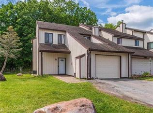 222 Country Club Dr #1, Florida, NY 10921