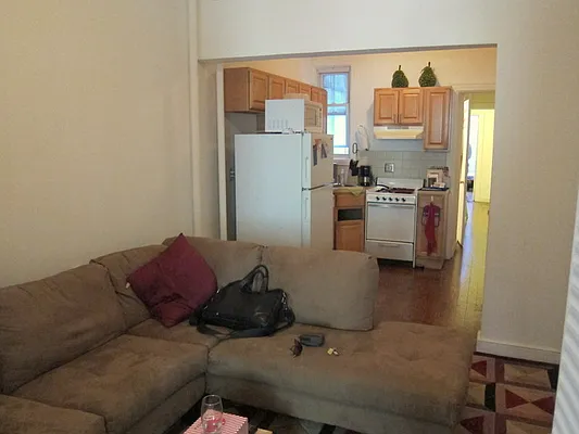 Rented by Chartwell Manhattan Realty | media 12