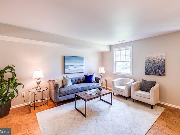 2nd image of 503 Azalea Dr #37