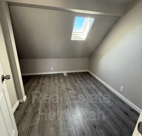 365 S Elizabeth St #5 — Photo 7