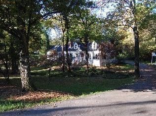 1306 Aladdin Rd, Lookout Mountain, GA 30750