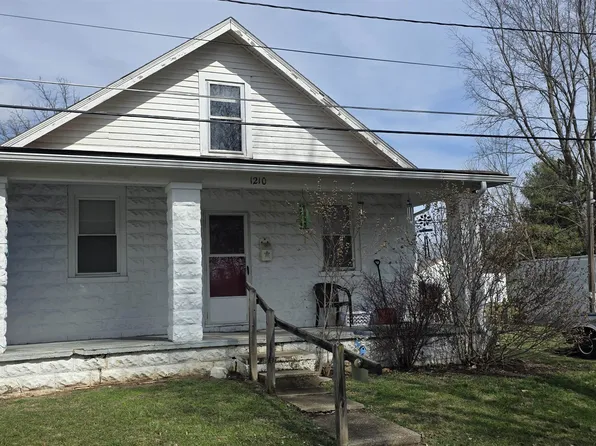 1210 W 11th St, Connersville, IN 47331