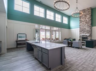 1750 Larpenteur Ave W #212, Saint Paul, MN 55113