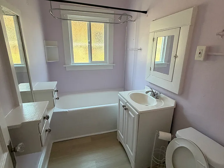 1938 S Grand Ave #12 — Photo 9
