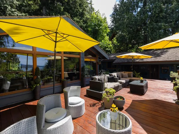 315 Bayview Rd, Lions Bay, BC V0N 2E0