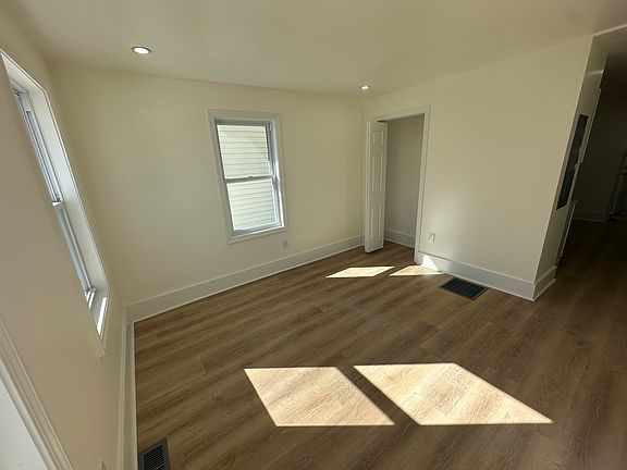 2nd image of 48 Esther St #1