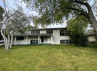 23W270 Saint Charles Rd, Glen Ellyn, IL 60137