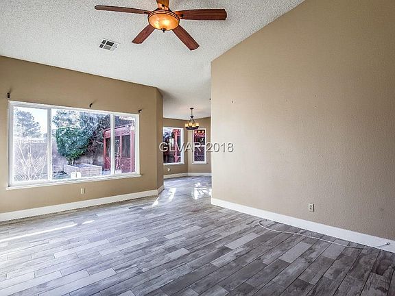 5th image of 8040 Hackberry Dr