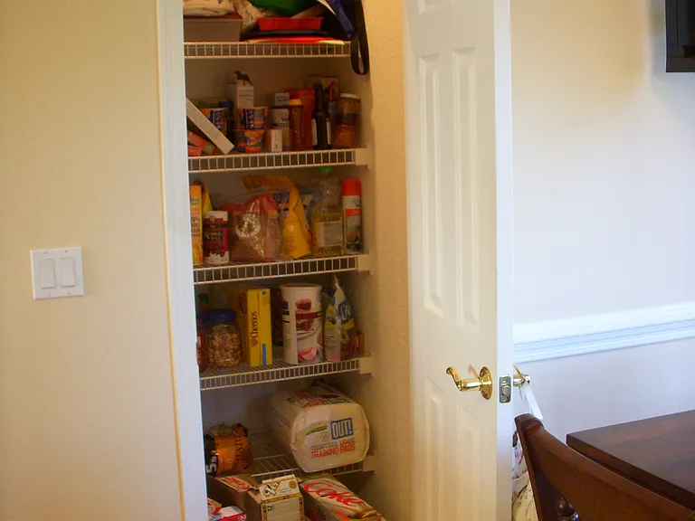 9741 Las Casas Dr — Photo 30