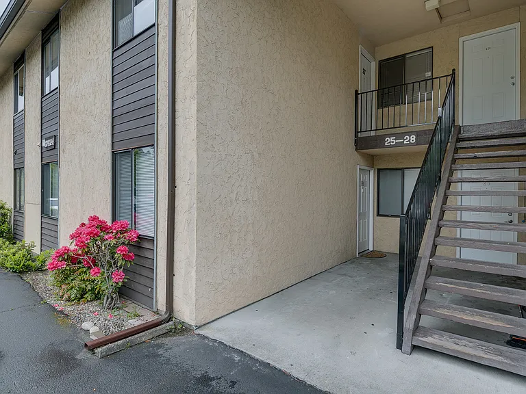 12424 NE 145th St #C25 — Photo 18