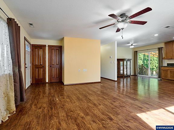 3rd image of 1612 Habitat Ln