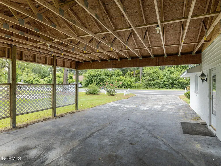 4303 Country Club Rd — Photo 36