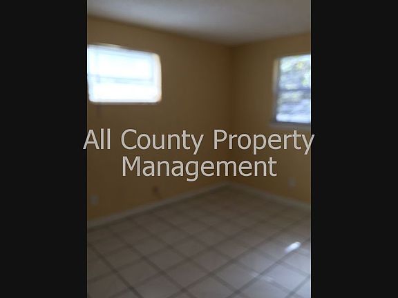 4th image of 1715 Russell St S APT 2