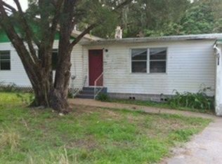 2401 Colonial St, Leesburg, FL 34748