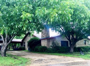 710 Winfred St, Fredericksburg, TX 78624