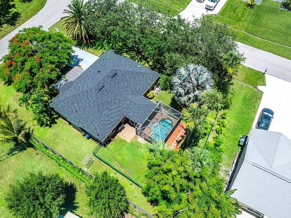 1st image of 2225 SW Trapp Terrace