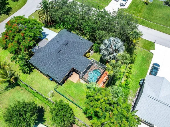 2225 SW Trapp Terrace, Port St Lucie, FL 34953