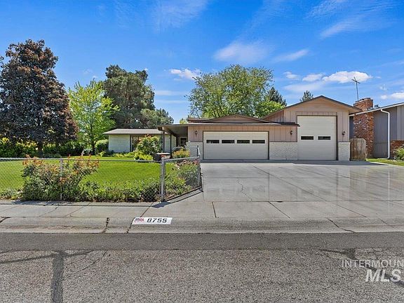 2nd image of 8755 W Cranbrook Dr